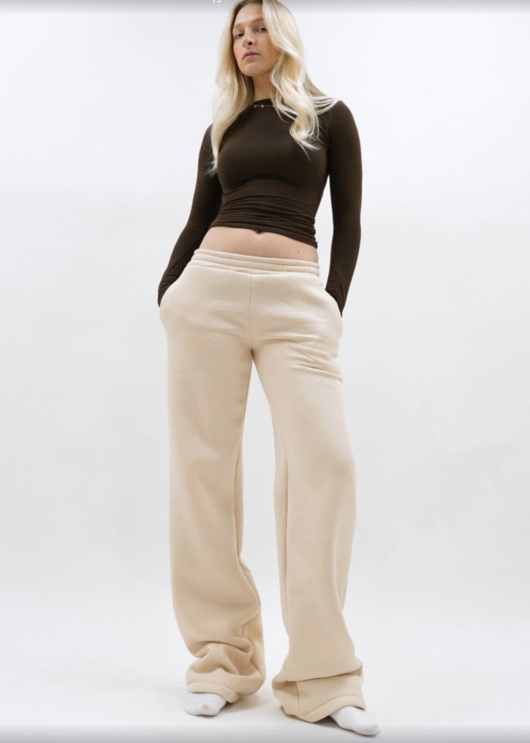 Madison | Women's Sweatpants With Elastic Waist And Wide-Leg Fit | Relaxed